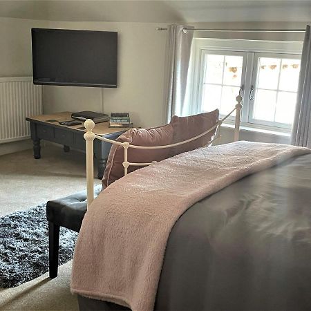 The Dairyman Suite Moreton  Экстерьер фото